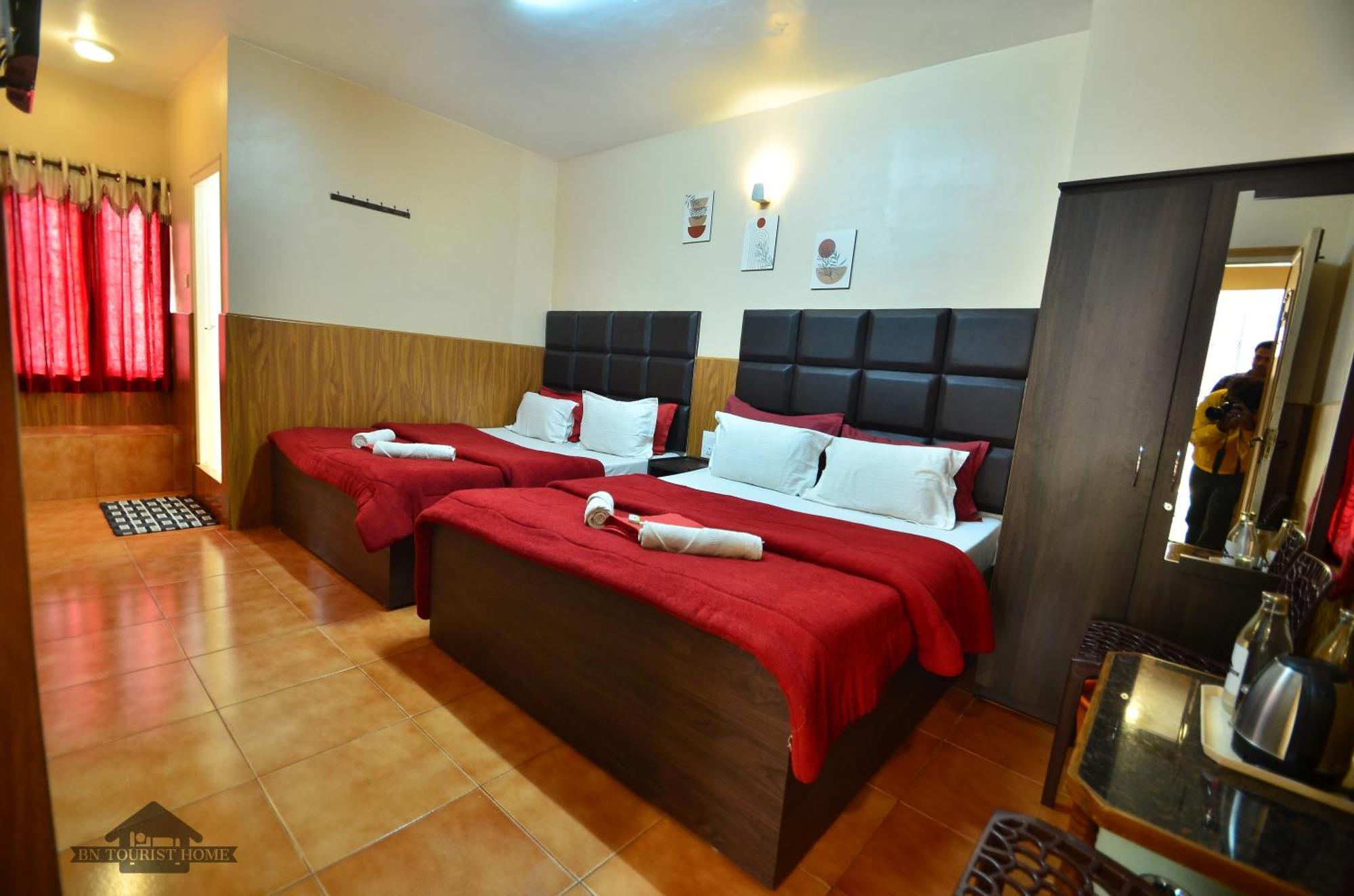 Bn Tourist Home Ooty Extérieur photo