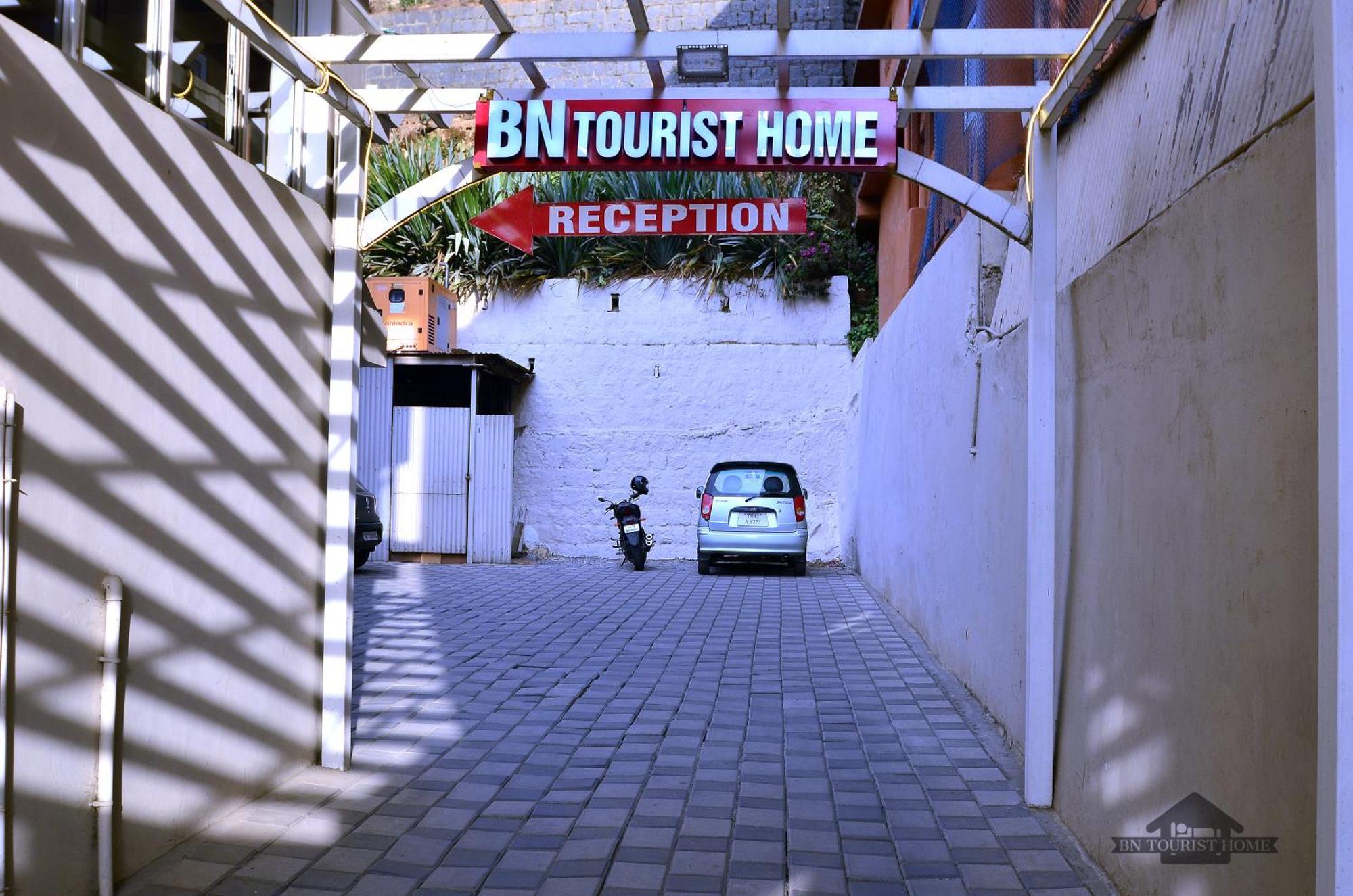 Bn Tourist Home Ooty Extérieur photo